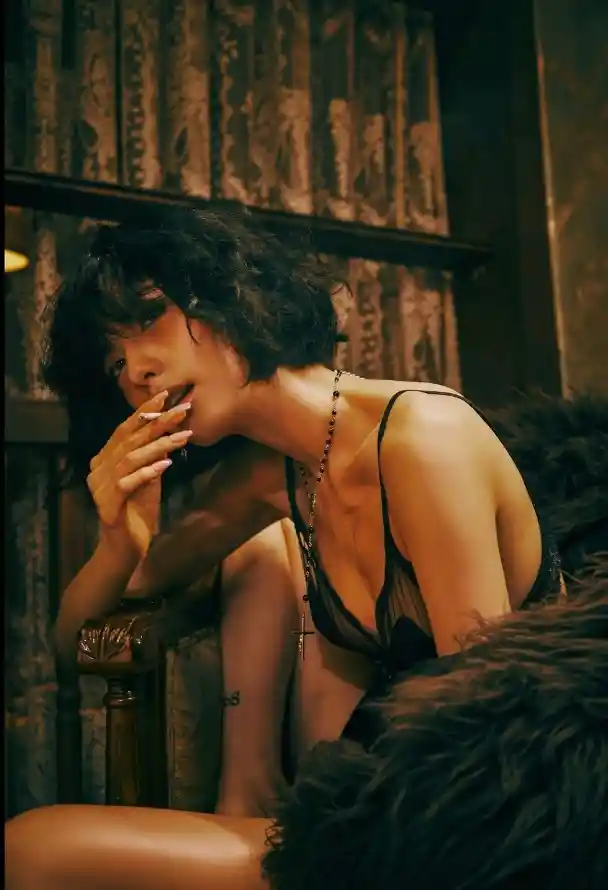 狠狠综合久久久久尤物_国产超碰人人爽人人做_欧美日韩一区二区精品视频在线观看